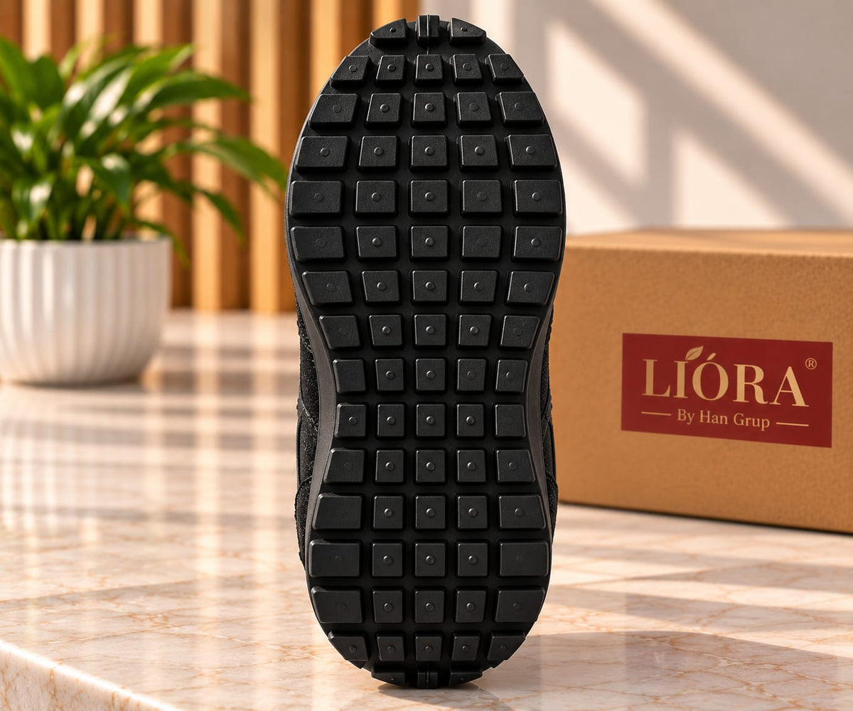 LIORA Sneaker